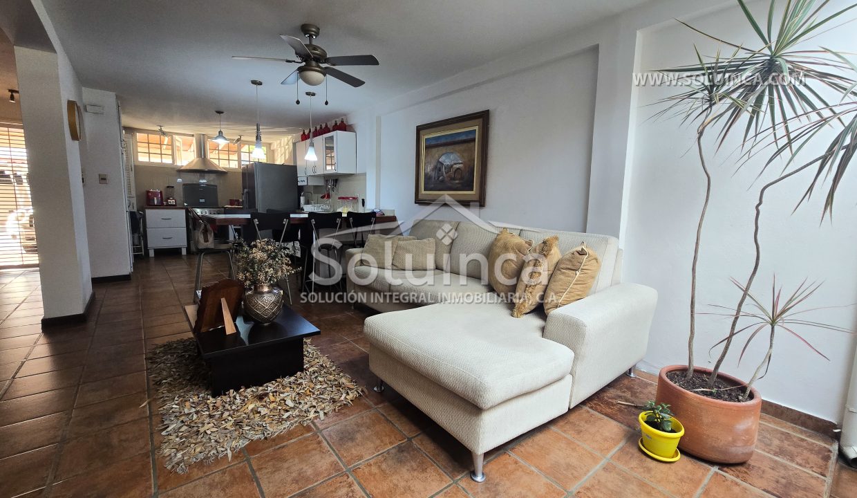 01 (9)